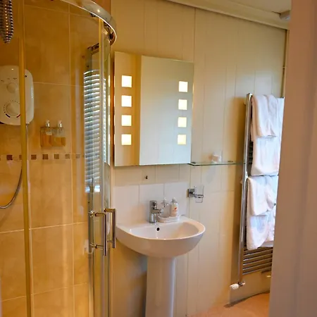 Orchard Club - Newton House Hotel 4*