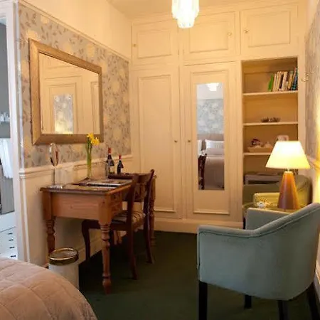 Otel Orchard Club - Newton House